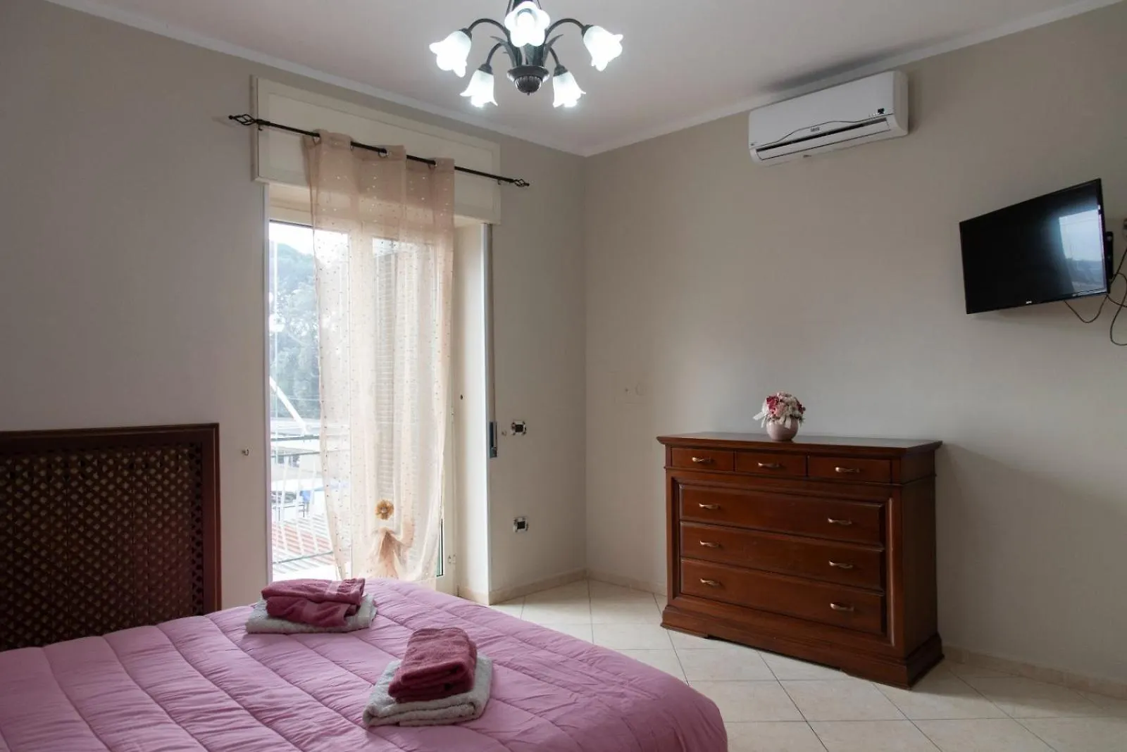 Casa Vacanze Residenziale Naples Italy
